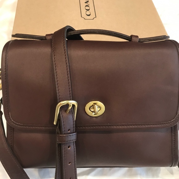 court briefcase